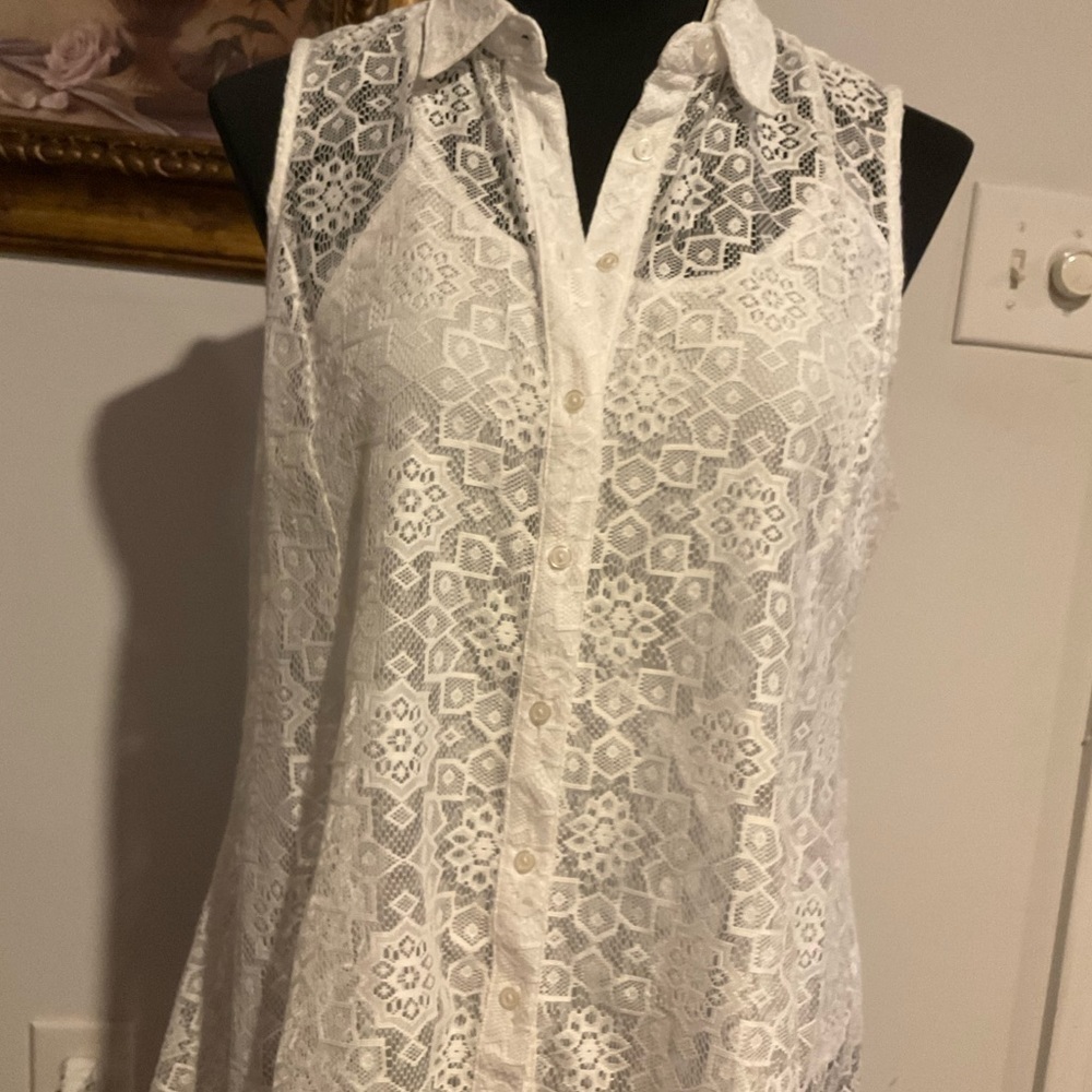 NEW Directions Lace Swing Shirt Over Attached Camisole